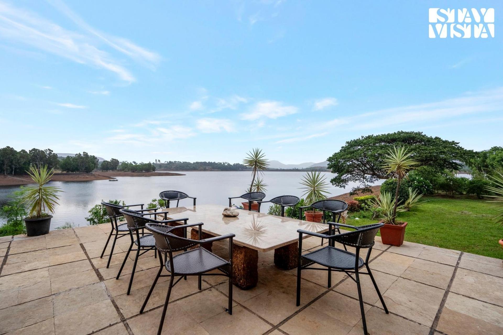 Stayvista At Three Shores With Lake View & Alfresco Dining Khamshet المظهر الخارجي الصورة