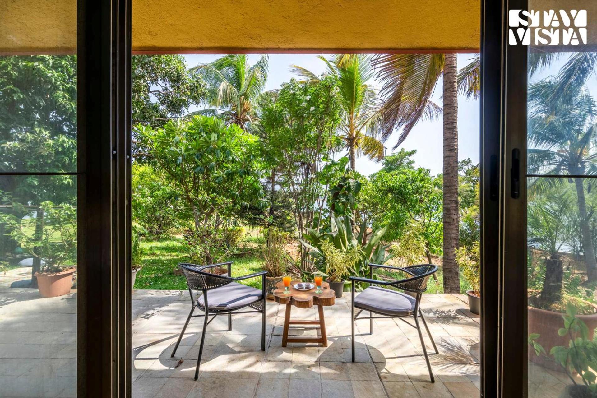 Stayvista At Three Shores With Lake View & Alfresco Dining Khamshet المظهر الخارجي الصورة